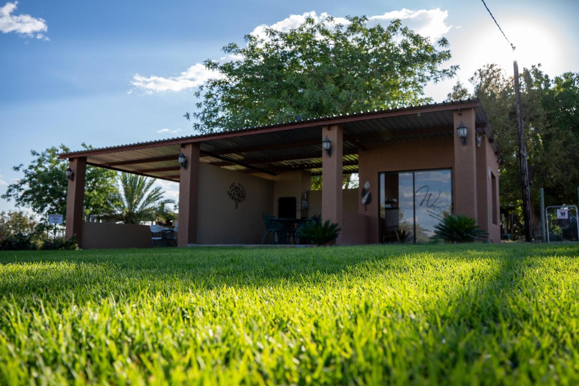 Villa Plot 19 à Ghanzi Extérieur photo